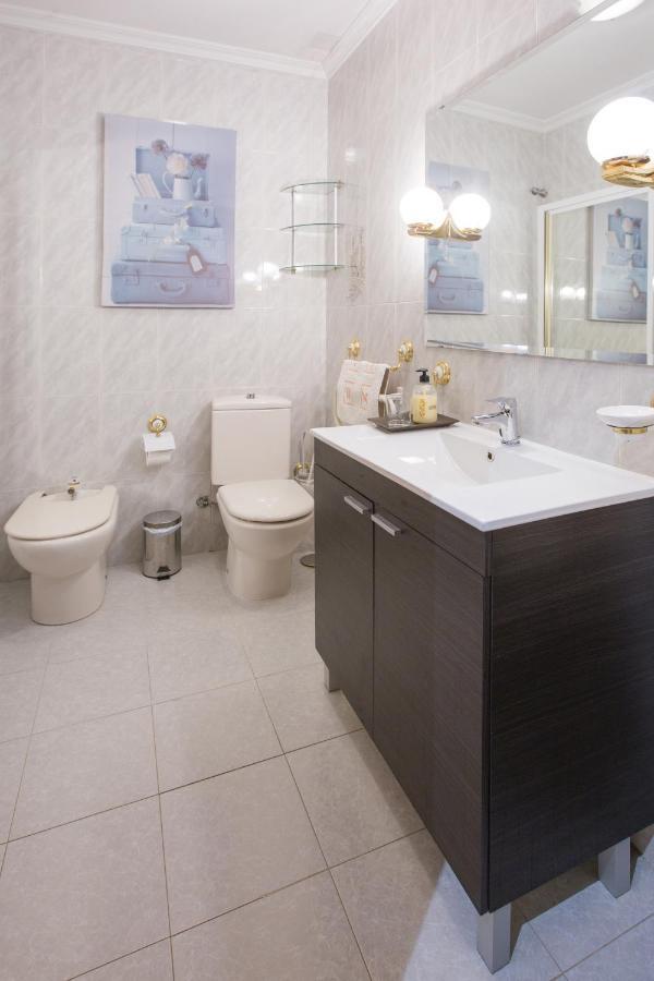 Apartamentos Turisticos Avila Villa Carmen II ภายนอก รูปภาพ